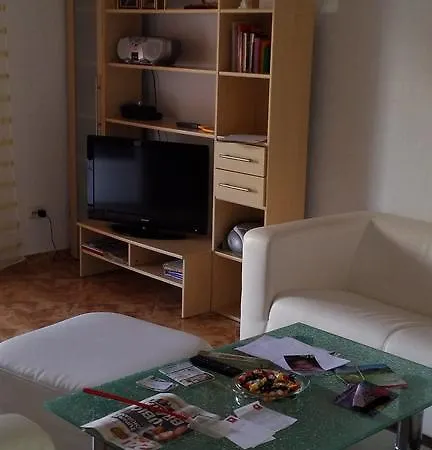 Miletic J-i Apartment *