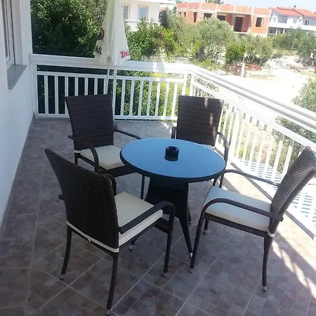 Miletic J-i * Vodice