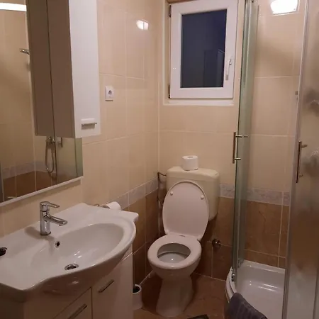 Miletic J-i Apartman