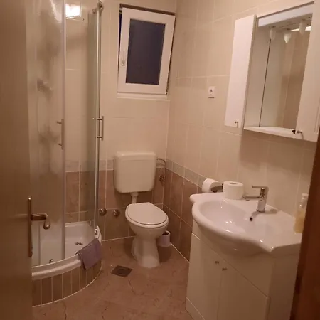 Miletic J-i Apartman