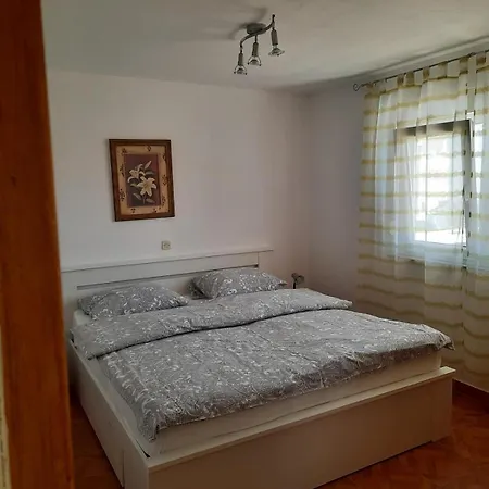 Apartman Miletic J-i Vodice