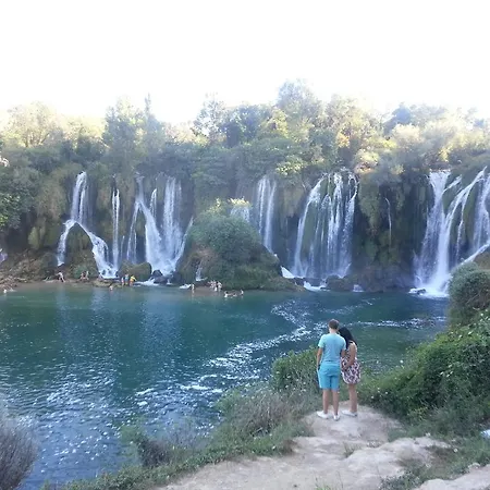 Miletic J-i Apartman *